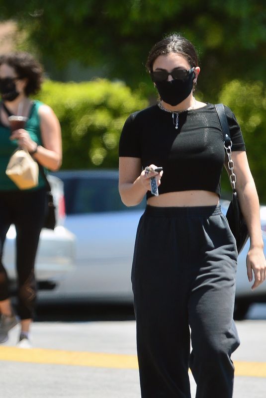 CHARLI XCX Out Shopping in Los Angeles 07/30/2020