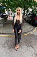 CHLE FERRY Out and About in London 07/09/2020