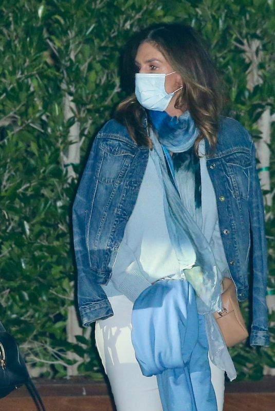 CINDY CRAWFORD Out for Dinner at Soho House in Los Angeles 07/29/2020