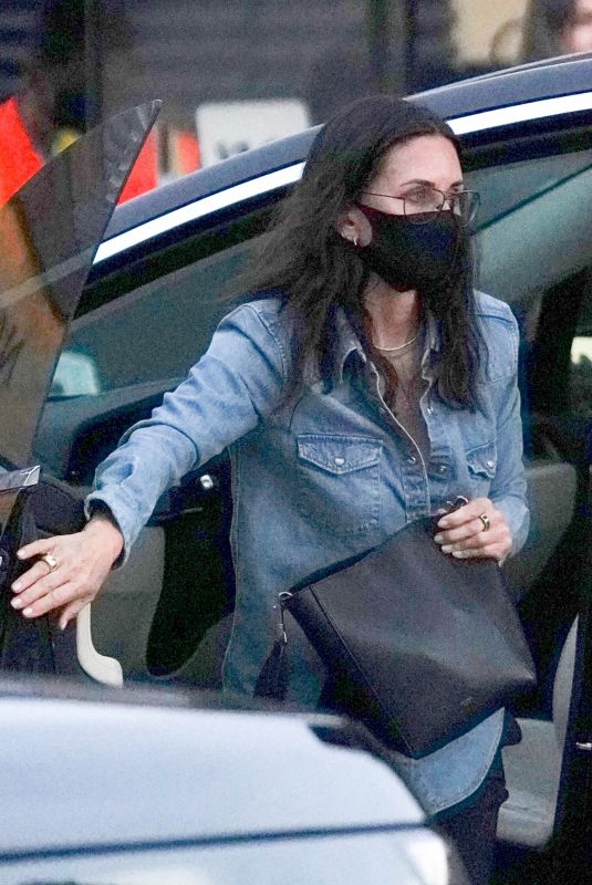 COURTENEY COX Arrives at Nobu in Malibu 06/30/2020
