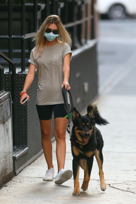 EMILY RATAJKOWSKI Out with Colombo in New Yrok 06/30/2020
