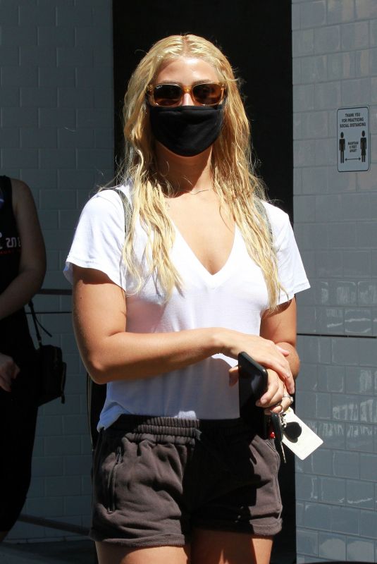 EMMA SLATER Out for Linch at Joan