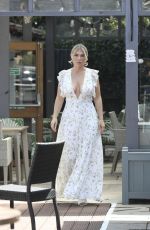 FRANKIE ESSEX at King William Pub in Chigwell 07/22/2020
