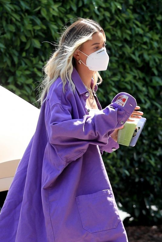 HAILEY BIEBER Arrives at Hollywood Roosevelt in Los Angeles 07/20/2020
