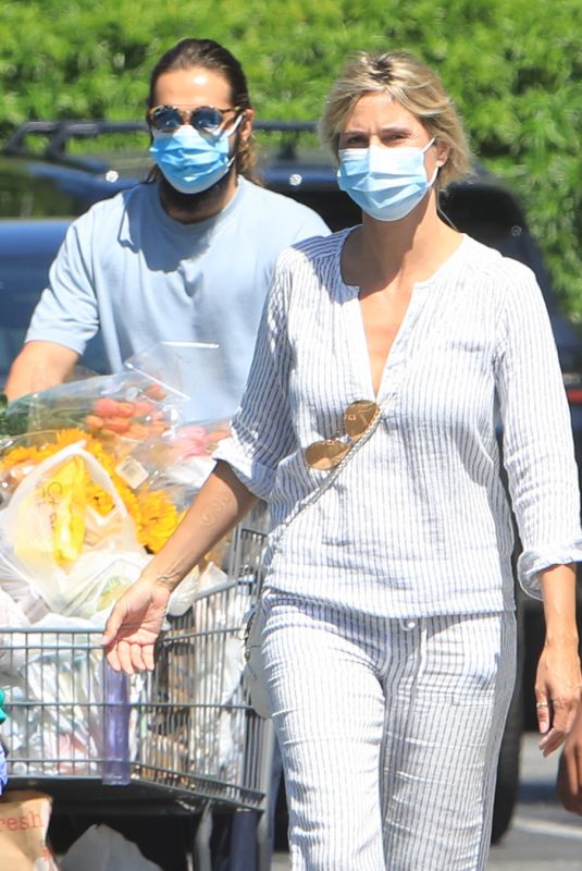 HEIDI KLUM and Tom Kaulitz Out Shopping in Los Angeles 07/07/2020