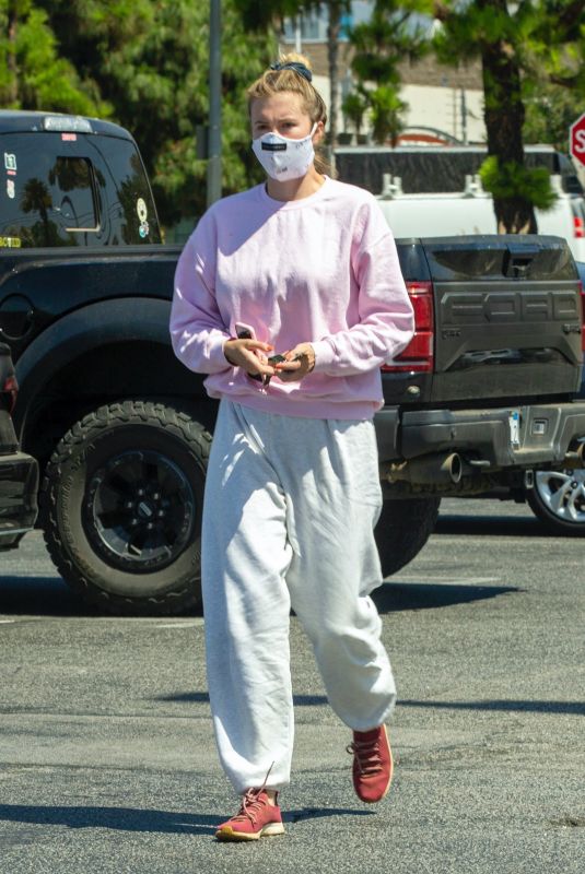 IRELAND BALDWIN Out and About in Northridge 06/30/2020