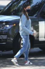JENNIFER GARNER Leaves Her Home in Brentwood 07/17/2020