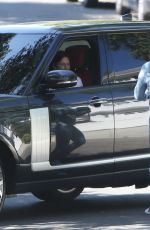 JENNIFER GARNER Leaves Her Home in Brentwood 07/17/2020