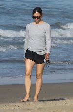JENNIFER GARNER Out at a Beach in Malibu 07/15/2020