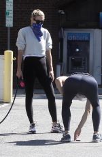 JENNIFER GARNER Wearing a Mask Out in Pacific Palisades 07/18/2020