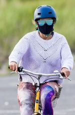 JENNIFER LOPEZ on Her Daily Exercise Routine in The Hamptons 07/25/2020