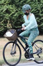 JENNIFER LOPEZ Out on Bike Ride in New York 07/30/2020