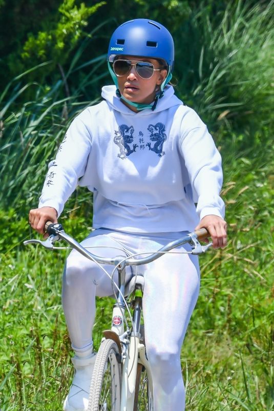 JENNIFER LOPEZ Out Riding a Bike in The Hamptons 07/08/2020