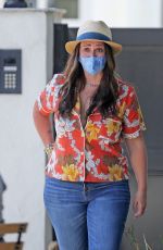 JENNIFER LOVE HEWITT at Ice Party in Her Front Yard in Pacific Palisades 07/21/2020