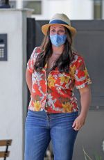 JENNIFER LOVE HEWITT at Ice Party in Her Front Yard in Pacific Palisades 07/21/2020