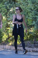 JENNIFER MEYER Out Hiking with a Friend in Santa Monica 07/10/2020