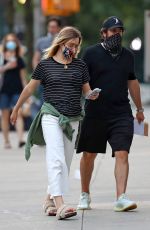 JENNY MOLLEN and Jason Biggs at a Cafe in New York 07/21/2020