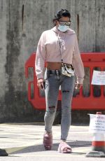 KATIE PRICE Leaves a Hospital in London 07/12/2020