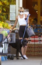 KIMBERLY STEWART Shopping at Bristol Farms in Beverly Hills 07/13/2020
