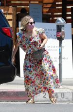 KRISTEN BELL Picking Up Takout in Los Feliz 07/04/2020