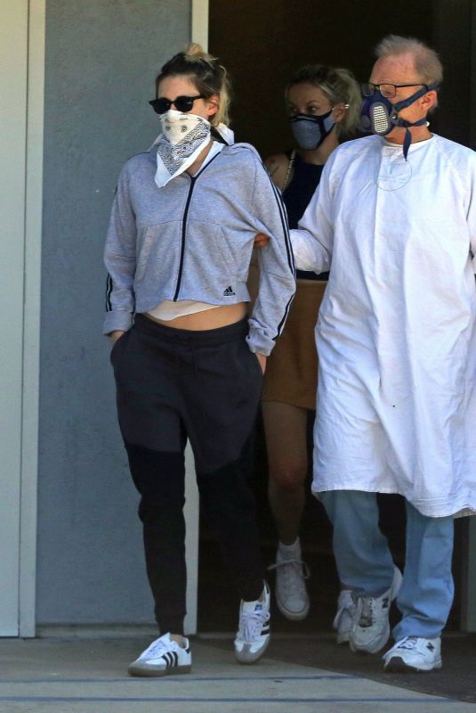 KRISTEN STEWART at Vet Office in Los Angeles 07/10/2020