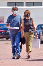 LISA RINNA and Harry Hamlin Out for Pizza to go in Malibu 07/03/2020
