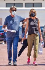 LISA RINNA and Harry Hamlin Out for Pizza to go in Malibu 07/03/2020