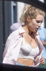 LOTTIE MOSS Arrives in Sussex 07/10/2020