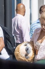 LOTTIE MOSS Arrives in Sussex 07/10/2020