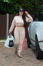 MARNIE SIMPSON Arrives at Her Home in Bedfordshire 07/06/2020