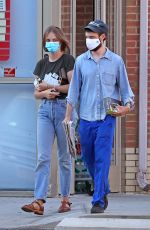 MAYA HAWKE and Tom Sturridge Out Shopping in New York 07/23/2020