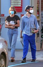 MAYA HAWKE and Tom Sturridge Out Shopping in New York 07/23/2020