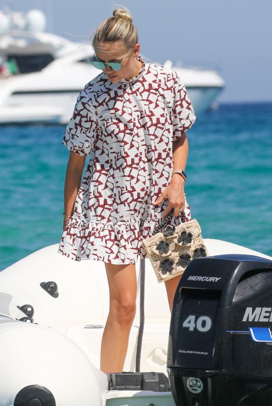 NATASHA POLY Leaves Club 55 06/28/2020