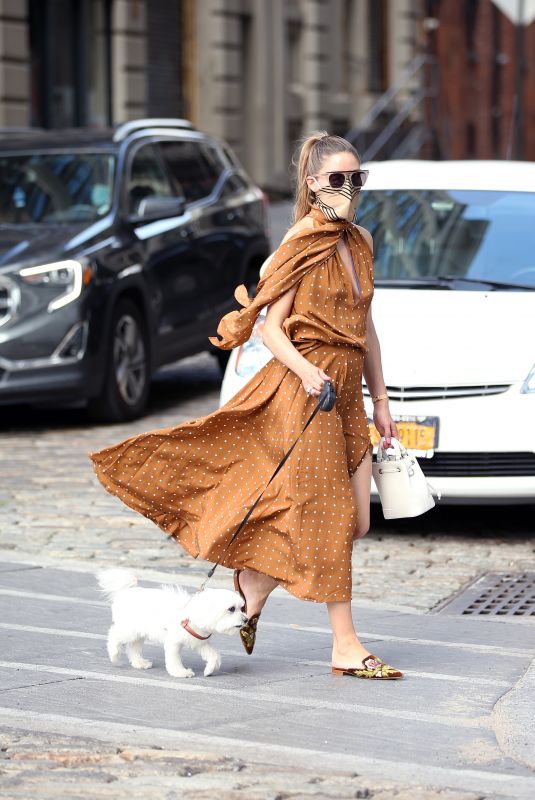 OLIVIA PALERMO Out with Mr. Butler in New York 07/23/2020
