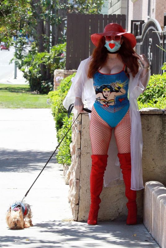 PHOEBE PRICE Out with Her Dog in Los Angeles 07/08/2020