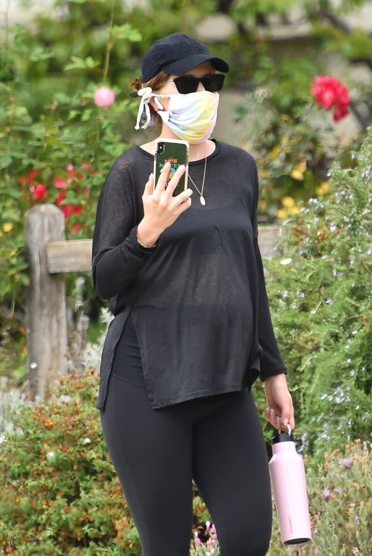 Pregnant KATHERINE SCHWARZENEGGER Out in Brentwood 07/29/2020
