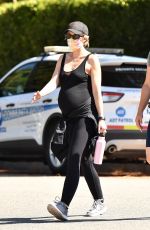 Pregnant KATHERINE SCHWARZENEGGER Out in Santa Monica 07/15/2020