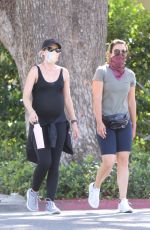 Pregnant KATHERINE SCHWARZENEGGER Out in Santa Monica 07/15/2020