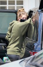 Pregnant KATHERINE SCHWARZENEGGER Out in Santa Monica 07/20/2020