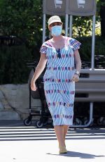 Pregnant KATY PERRY Shopping at Vons in Santa Monica 07/16/2020