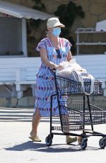 Pregnant KATY PERRY Shopping at Vons in Santa Monica 07/16/2020