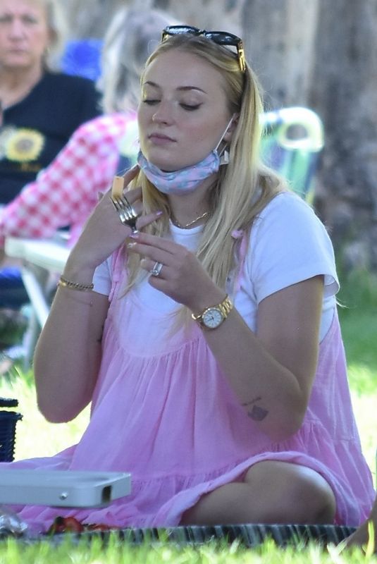 Pregnant SOPHIE TURNER at a Picnic in Studio City 07/06/2020