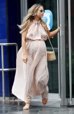 Pregnant VOGUE MATTHEWS Leaves Heart Radio in London 07/19/2020