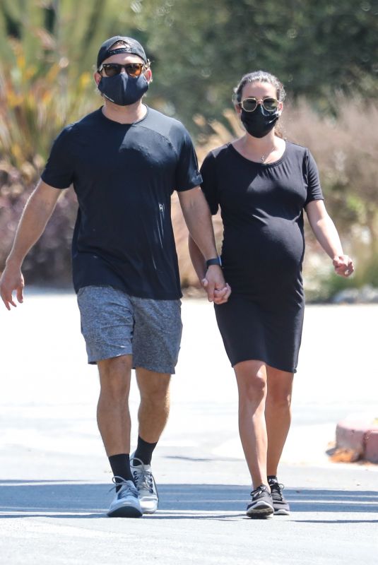 Pregnt LEA MICHELE Out in Santa Monica 07/20/2020