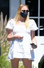 Prewgnant SOPHIE TURNER Out for Lunch in Encino 07/12/2020