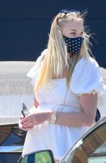 Prewgnant SOPHIE TURNER Out for Lunch in Encino 07/12/2020