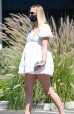 Prewgnant SOPHIE TURNER Out for Lunch in Encino 07/12/2020