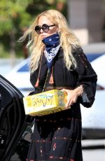 RACHEL ZOE Shopping at Whole Foods in Malibu 07/08/2020
