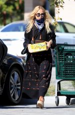 RACHEL ZOE Shopping at Whole Foods in Malibu 07/08/2020