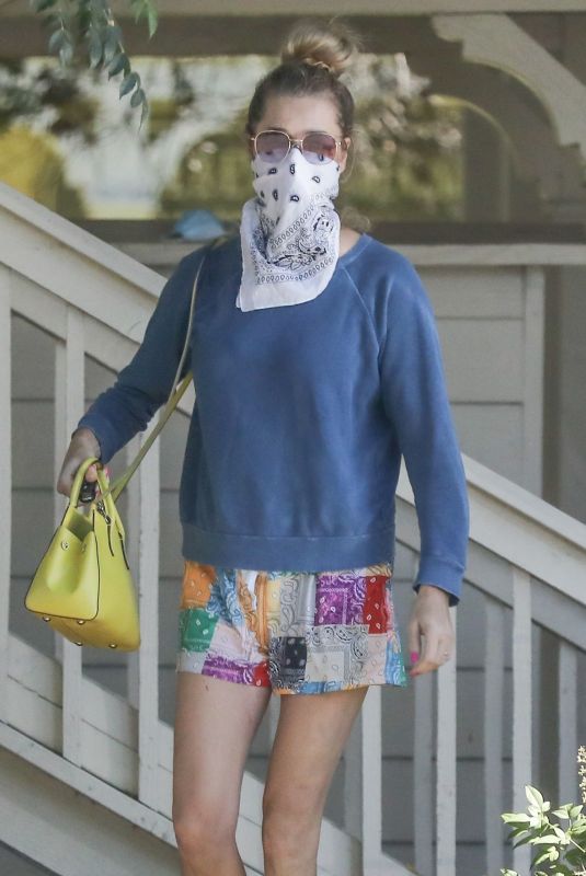 REBBECA ROMIJN Leaves Farmers Market in Calabasas 07/18/2020